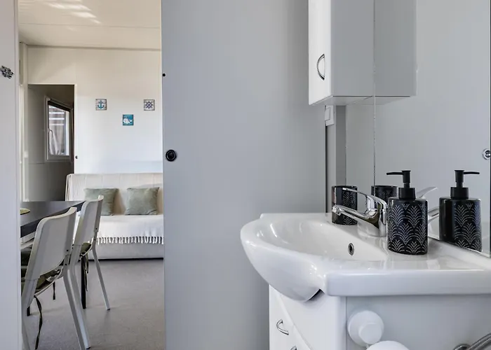 Semesterbostad Maslina Delux By Interhome *